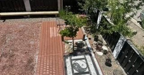 932 Poplar Street, South Lake Tahoe, CA 96150 Photo