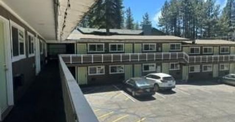 932 Poplar Street, South Lake Tahoe, CA 96150 Photo