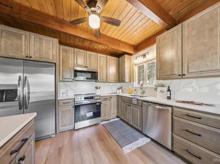 1729 Inca Way, South Lake Tahoe, CA 96150 Photo