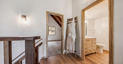 1729 Inca Way, South Lake Tahoe, CA 96150 Photo