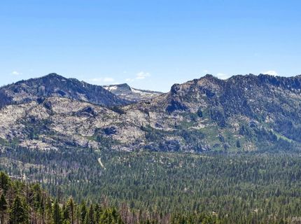 1729 Inca Way, South Lake Tahoe, CA 96150 Photo