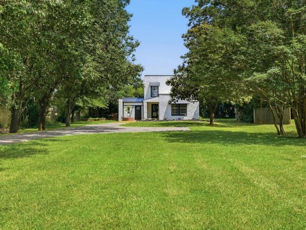 1722 Chisholm Rd, Florence, AL 35630