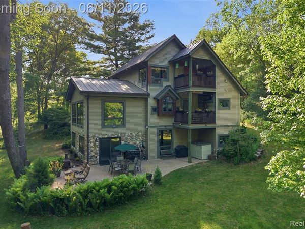 308 Nuthatch Road , Ortonville Vlg, MI 48462