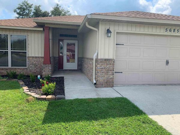 5685 Peach Dr, Pace, FL 32571
