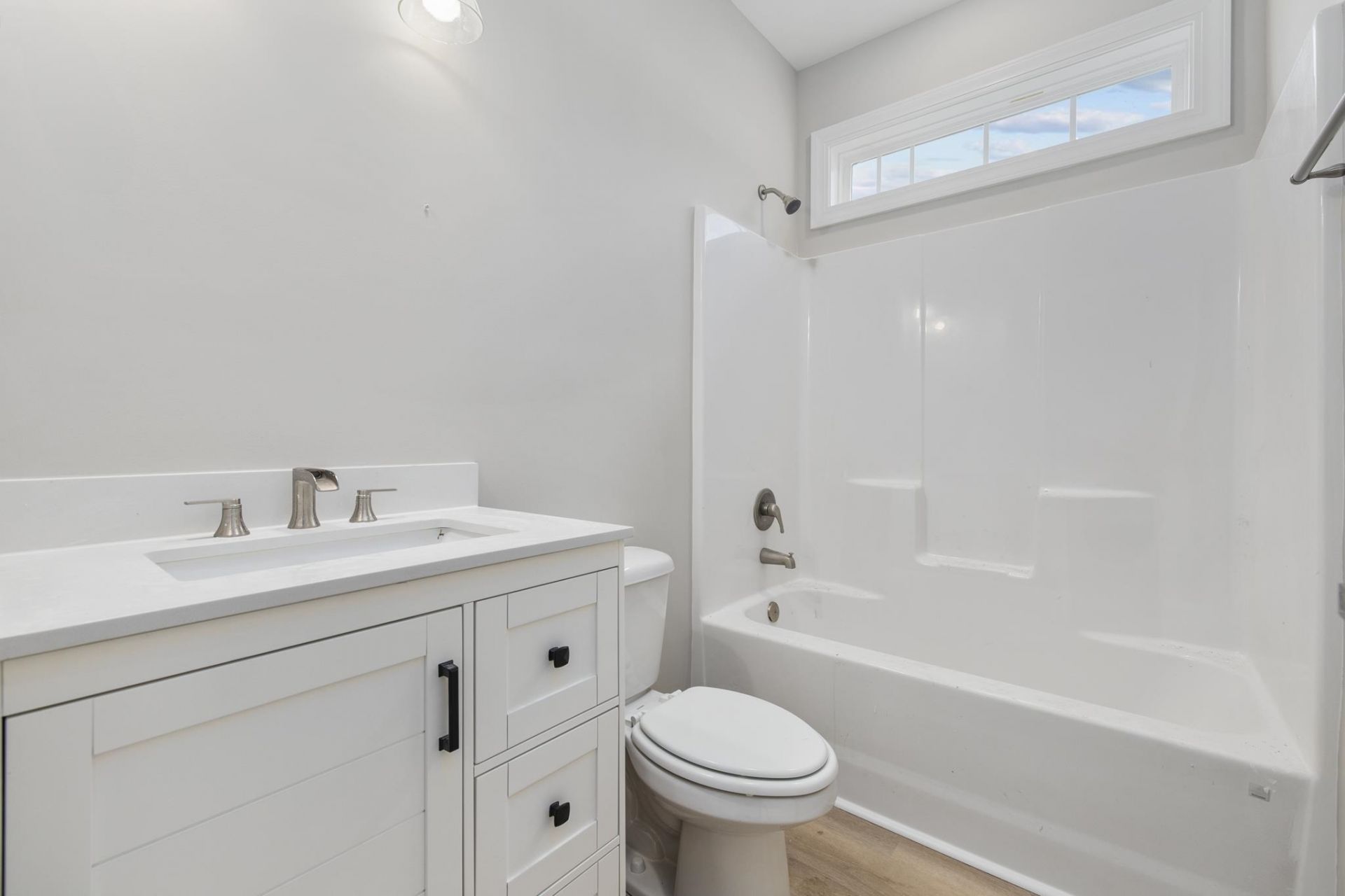 1904 Blue Bird Rd.  Photo 13