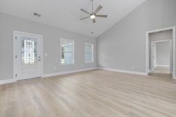1904 Blue Bird Rd.  photo 4