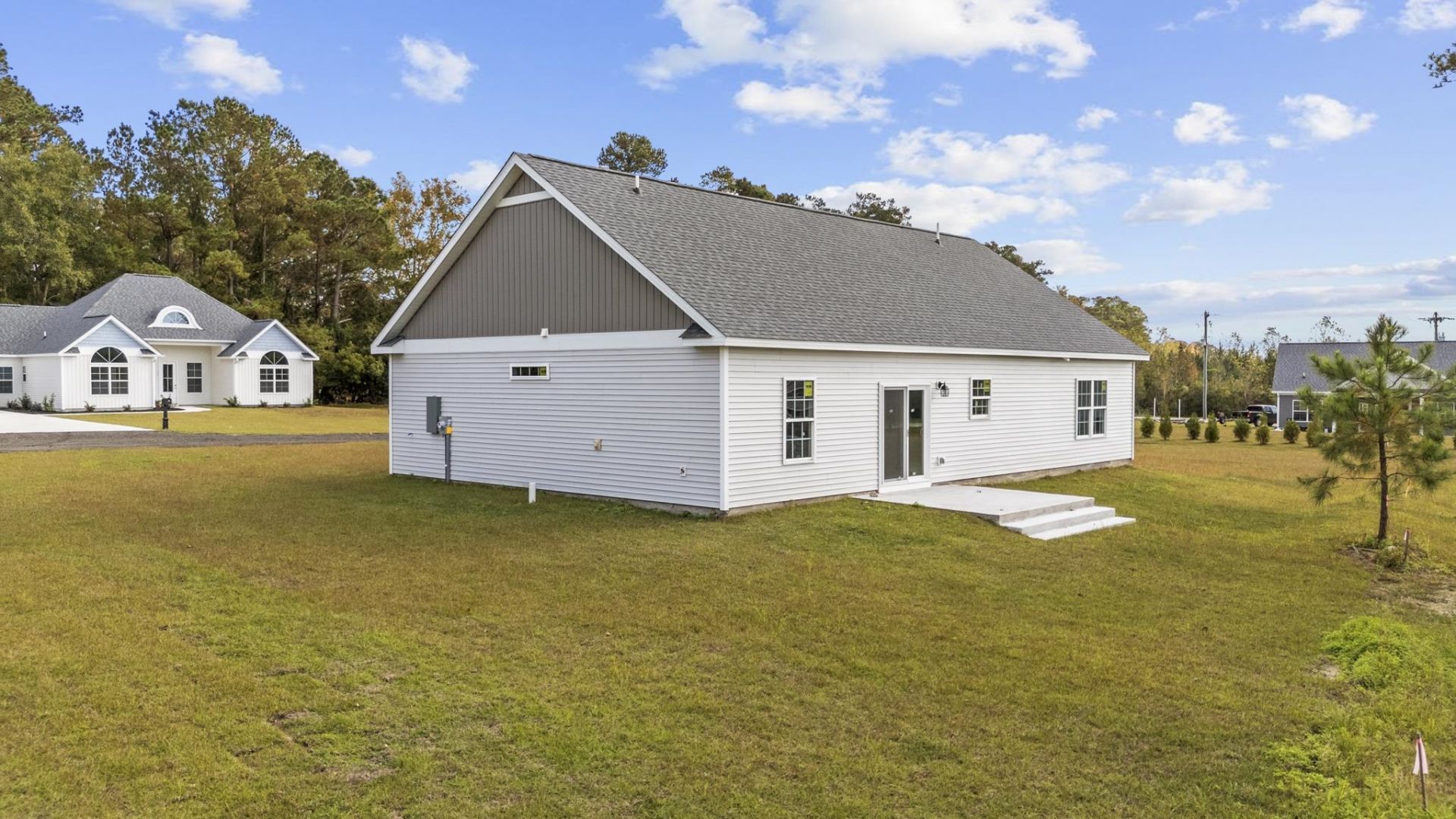 1904 Blue Bird Rd.  Photo 21