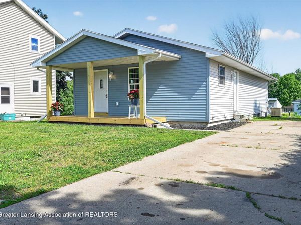4240 Glenburne Boulevard, Lansing, MI 48911