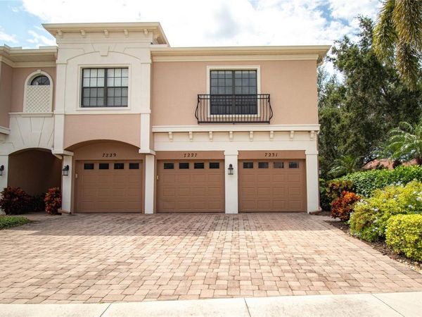 7231 HAMILTON ROAD , BRADENTON, FL 34209