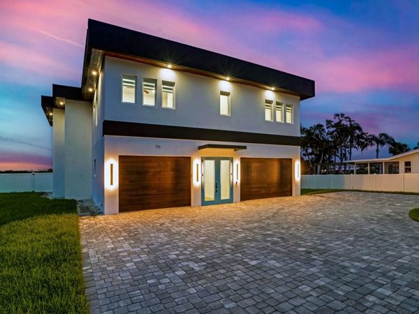 711 TROPICAL DRIVE , BRADENTON, FL 34208