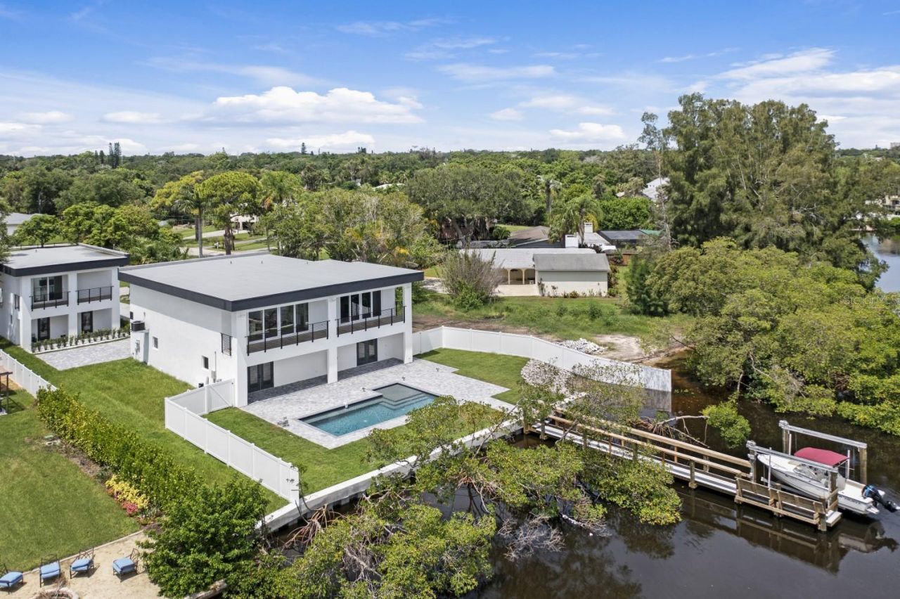 711 Tropical Drive , Bradenton, FL 34208 Photo