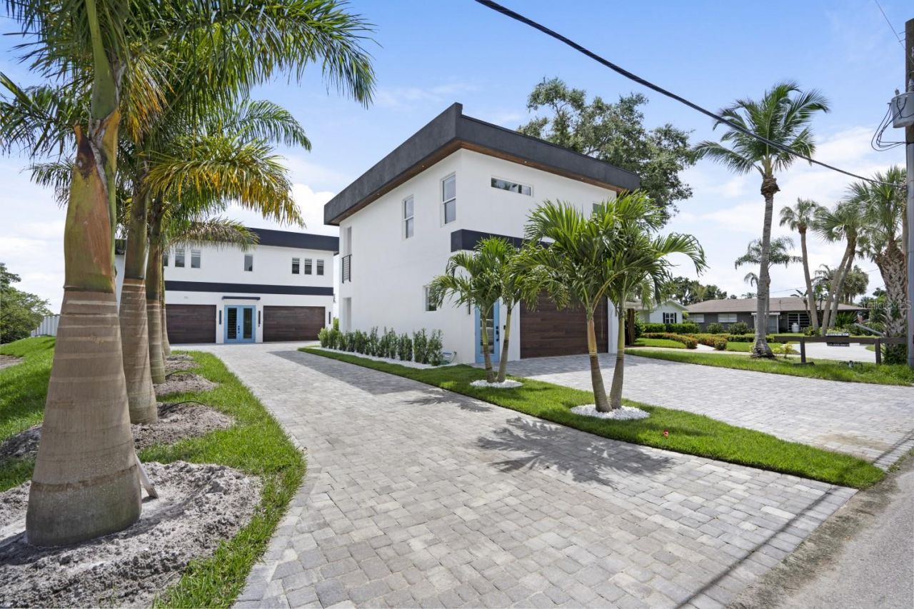 711 Tropical Drive , Bradenton, FL 34208 Photo