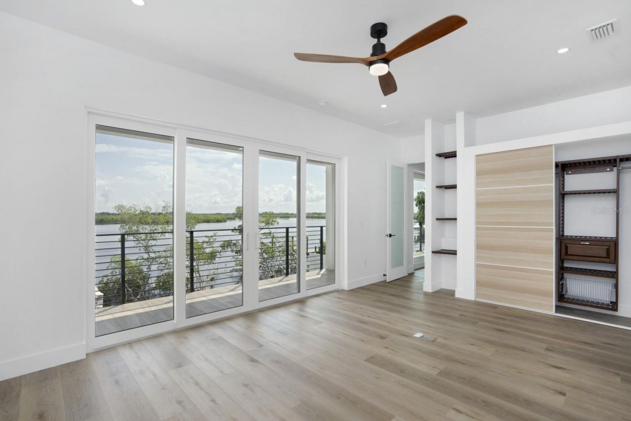 711 Tropical Drive , Bradenton, FL 34208 Photo