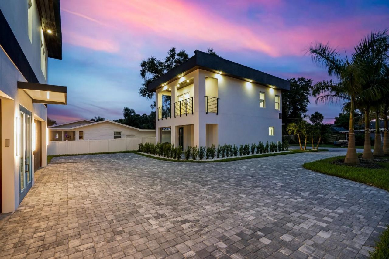 711 Tropical Drive , Bradenton, FL 34208 Photo