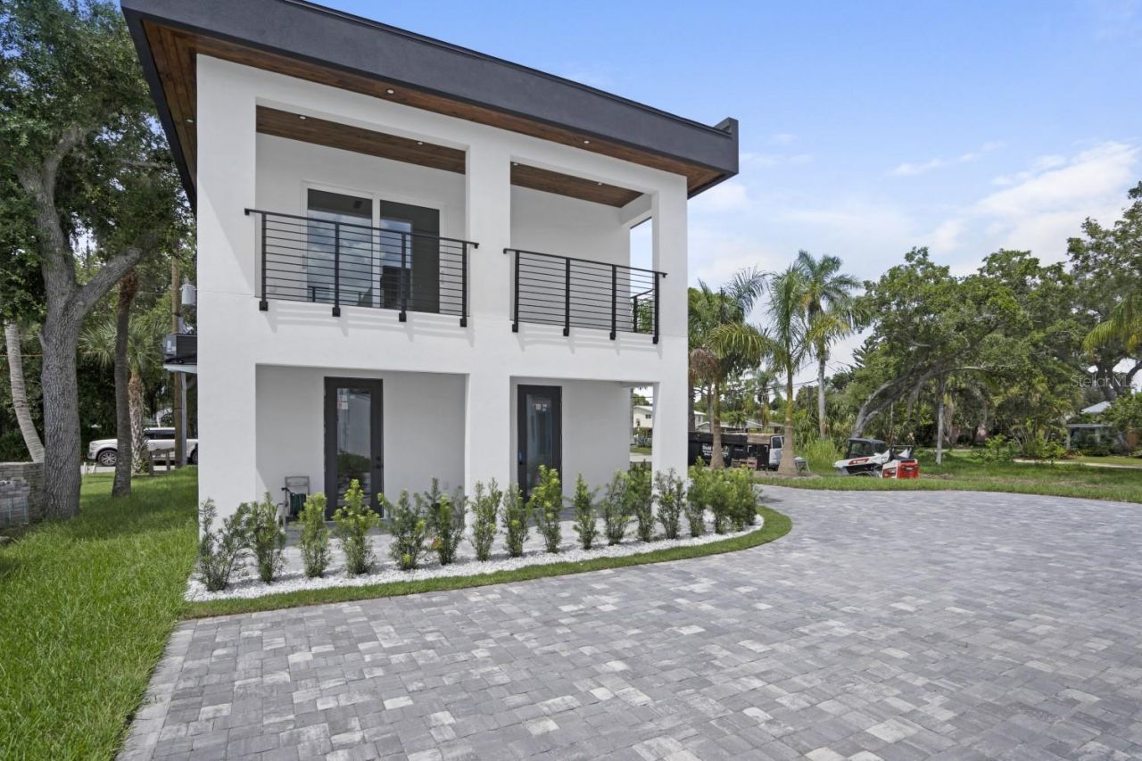 711 Tropical Drive , Bradenton, FL 34208 Photo