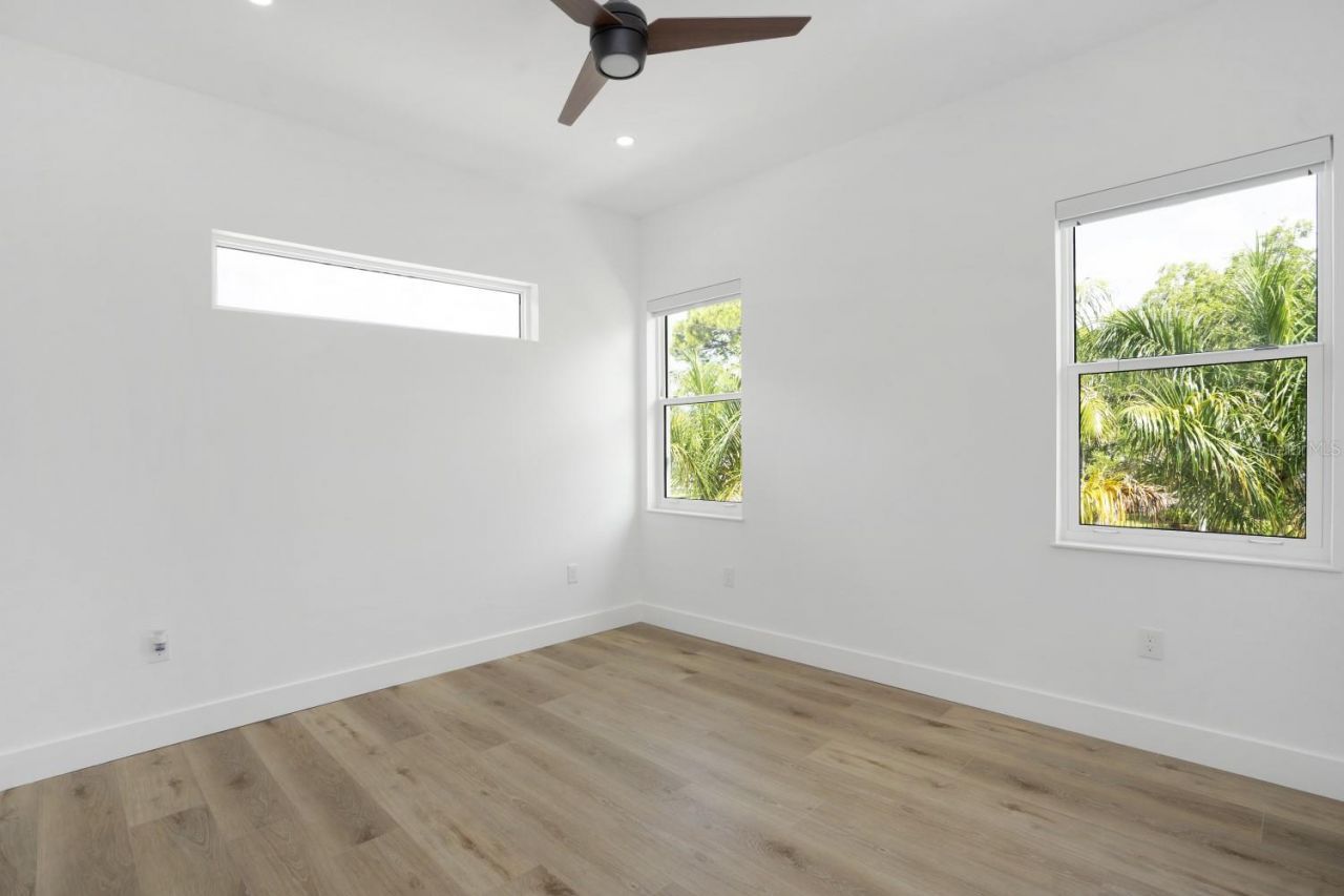 711 Tropical Drive , Bradenton, FL 34208 Photo