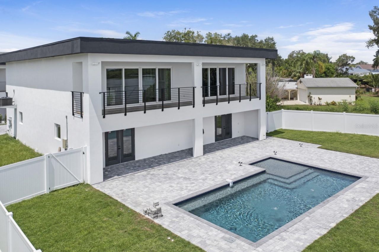 711 Tropical Drive , Bradenton, FL 34208 Photo