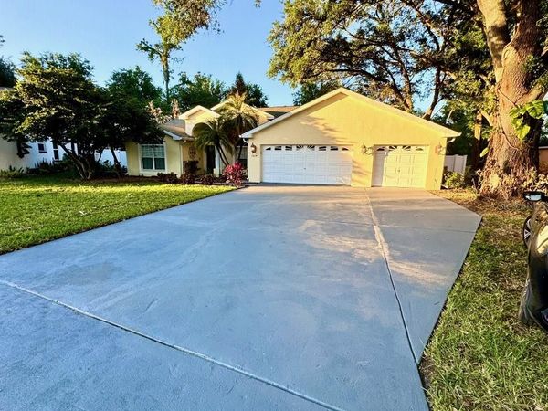 5634 WHITEBARK DRIVE , WESLEY CHAPEL, FL 33543