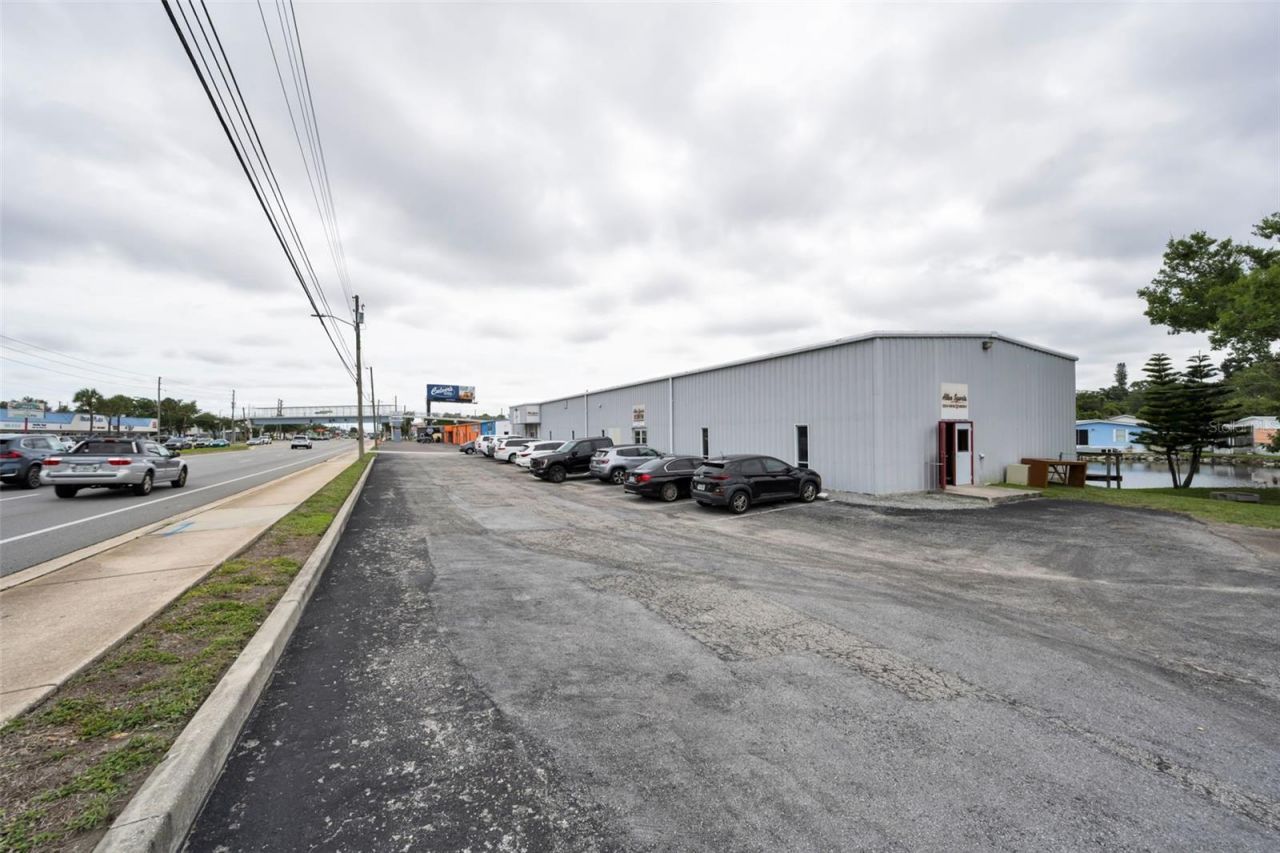 6581 Seminole Boulevard, Seminole, FL 33772 Photo