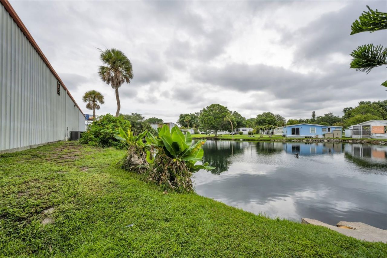 6581 Seminole Boulevard, Seminole, FL 33772 Photo