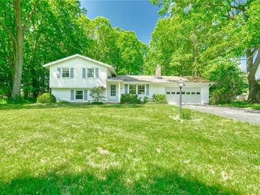 226 Dickinson Road , Webster, NY 14480