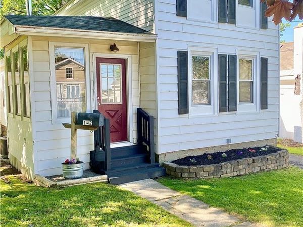 142 E Oneida Street, Oswego, NY 13126