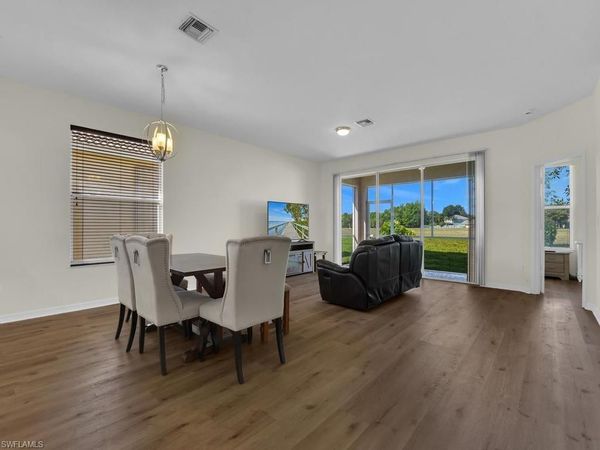 11204 Lakeland CIR, FORT MYERS, FL 33913