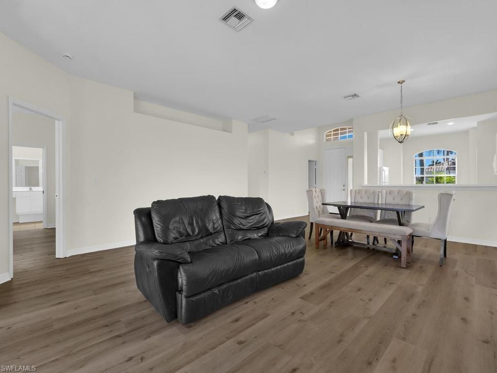 11204 Lakeland Cir, Fort Myers, FL 33913 Photo
