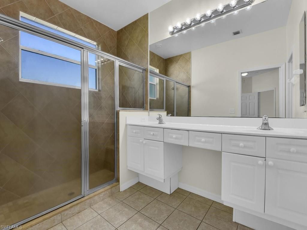 11204 Lakeland Cir, Fort Myers, FL 33913 Photo