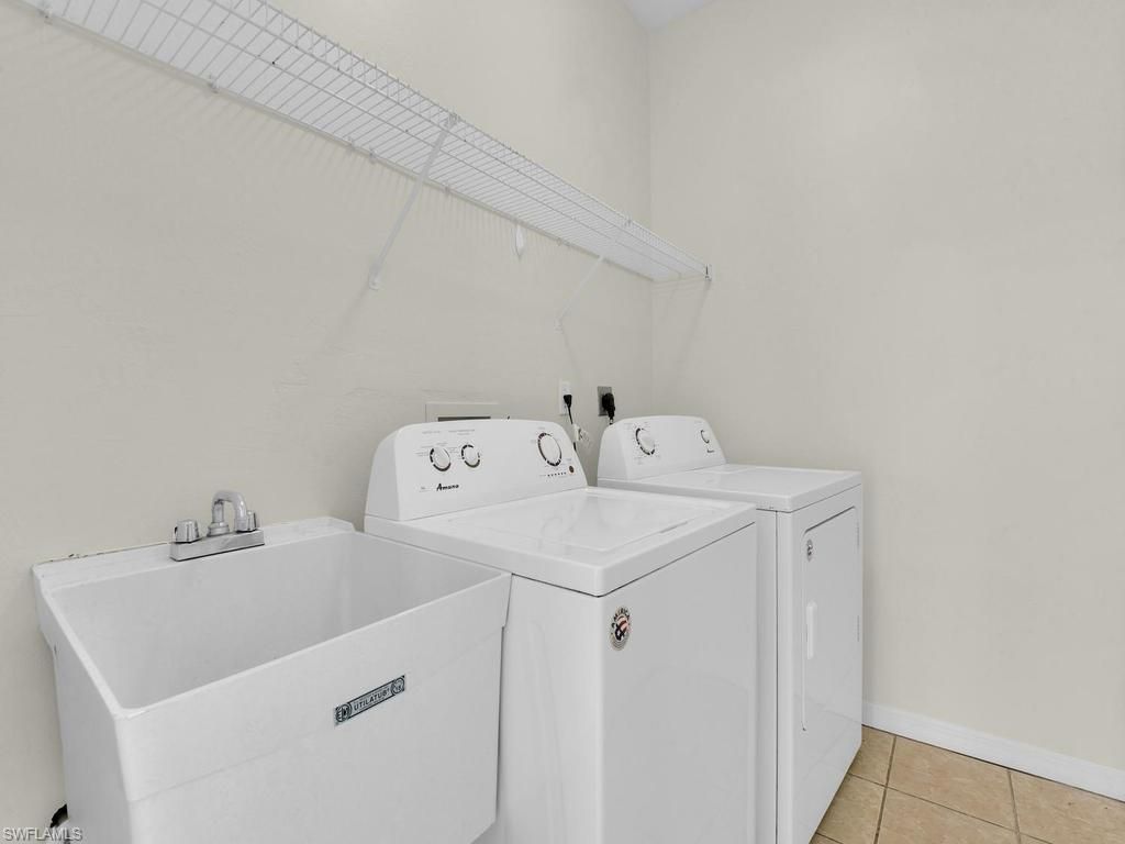 11204 Lakeland Cir, Fort Myers, FL 33913 Photo