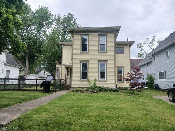 247 Whitney Street , Conneaut, OH 44030