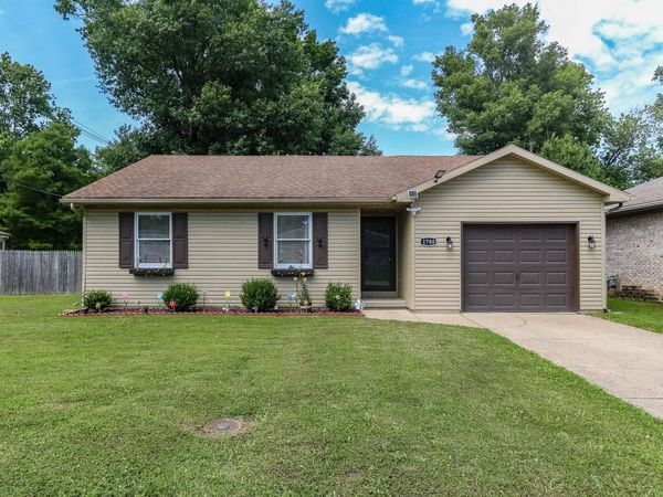 1700 Zoar Avenue, Evansville, IN 47714
