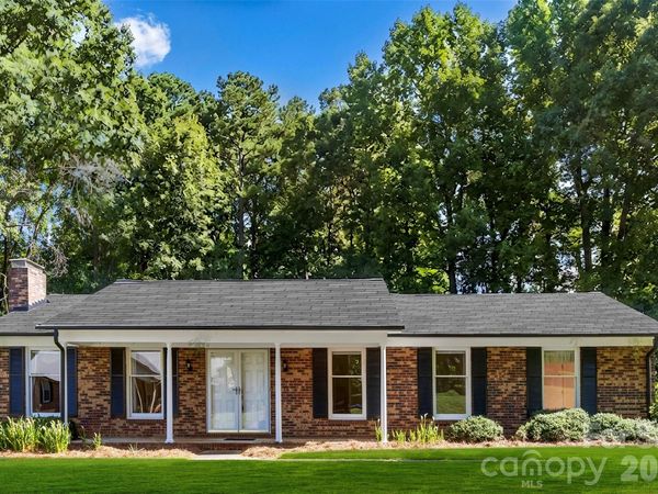2410 Sandlewood Drive, Gastonia, NC 28054