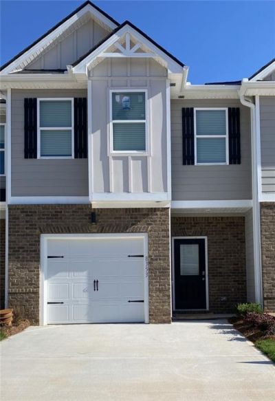 8314 Columbia Court , Palmetto, GA 30268 Main Photo