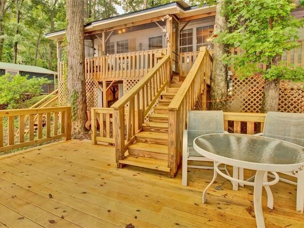 119 Willow Way , Jackson, GA 30233