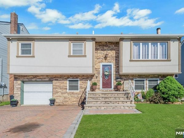 12 Geraldine Road, NORTH ARLINGTON, NJ 07031