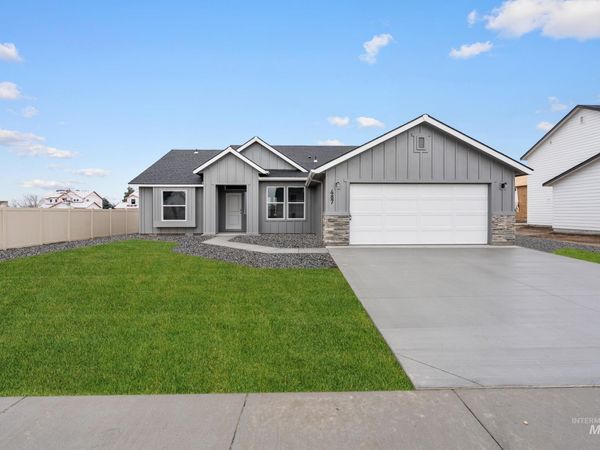 7031 E Marble Springs Dr, Nampa, ID 83687