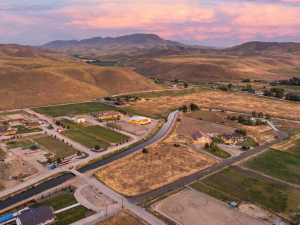 100 Jeffrey Ln, Emmett, ID 83617