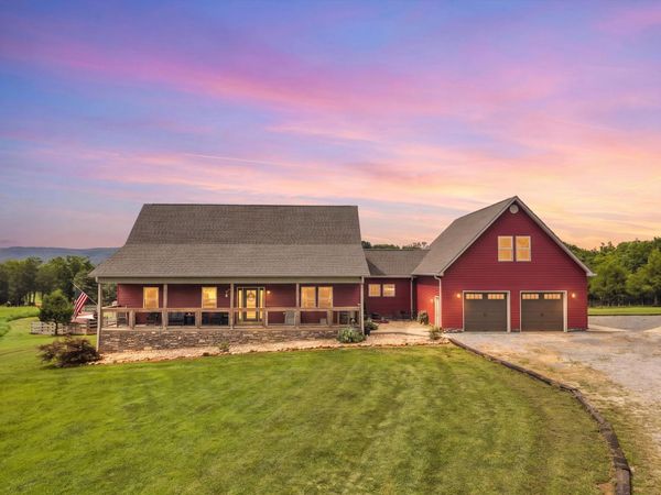 11869 E Valley Road, Dunlap, TN 37327
