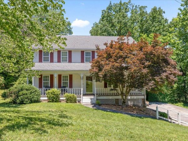 421 Golden Oaks Drive, Hixson, TN 37343