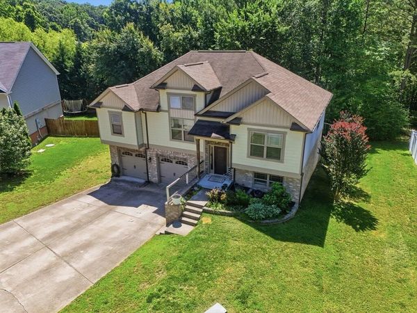 9023 Wood Dale Lane, Hixson, TN 37343