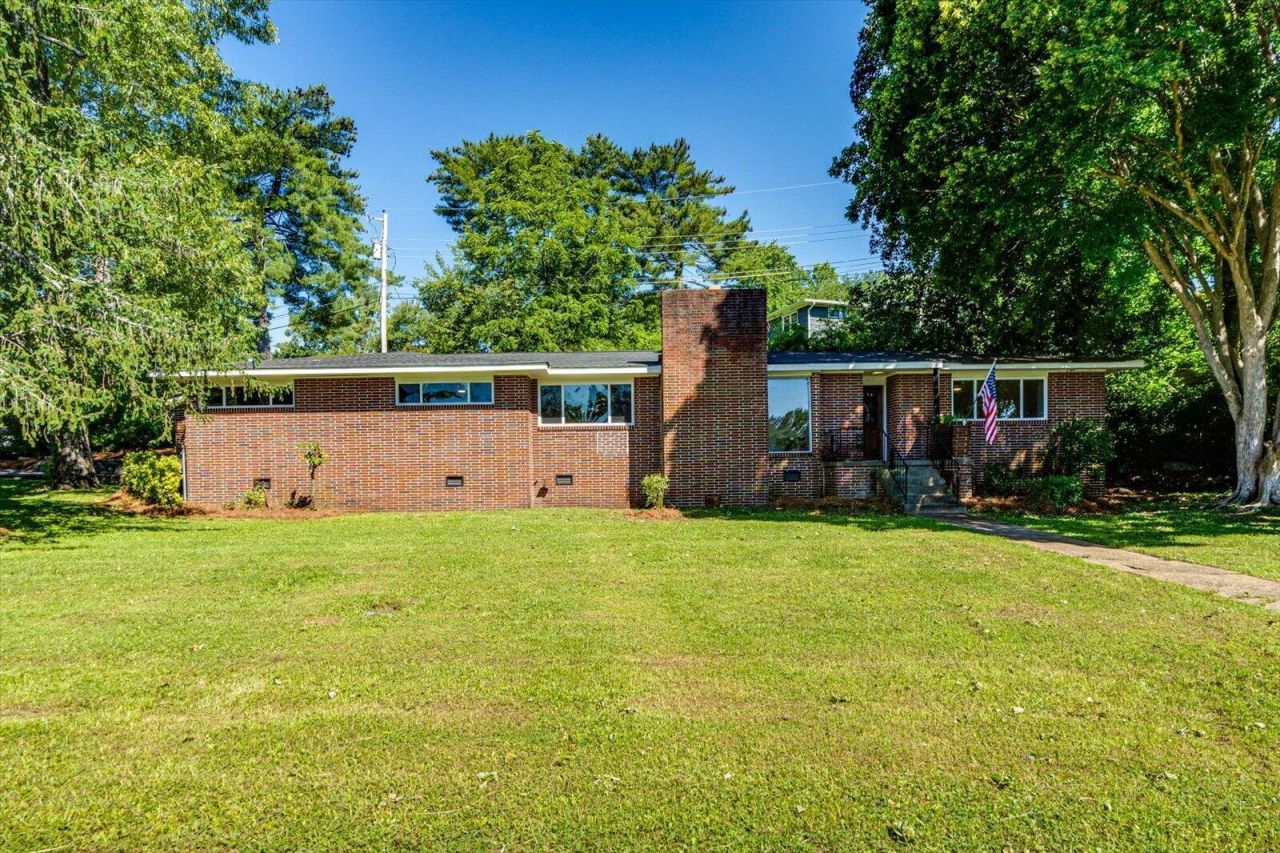 1309 Laredo Avenue, Chattanooga, TN 37412 Main Photo