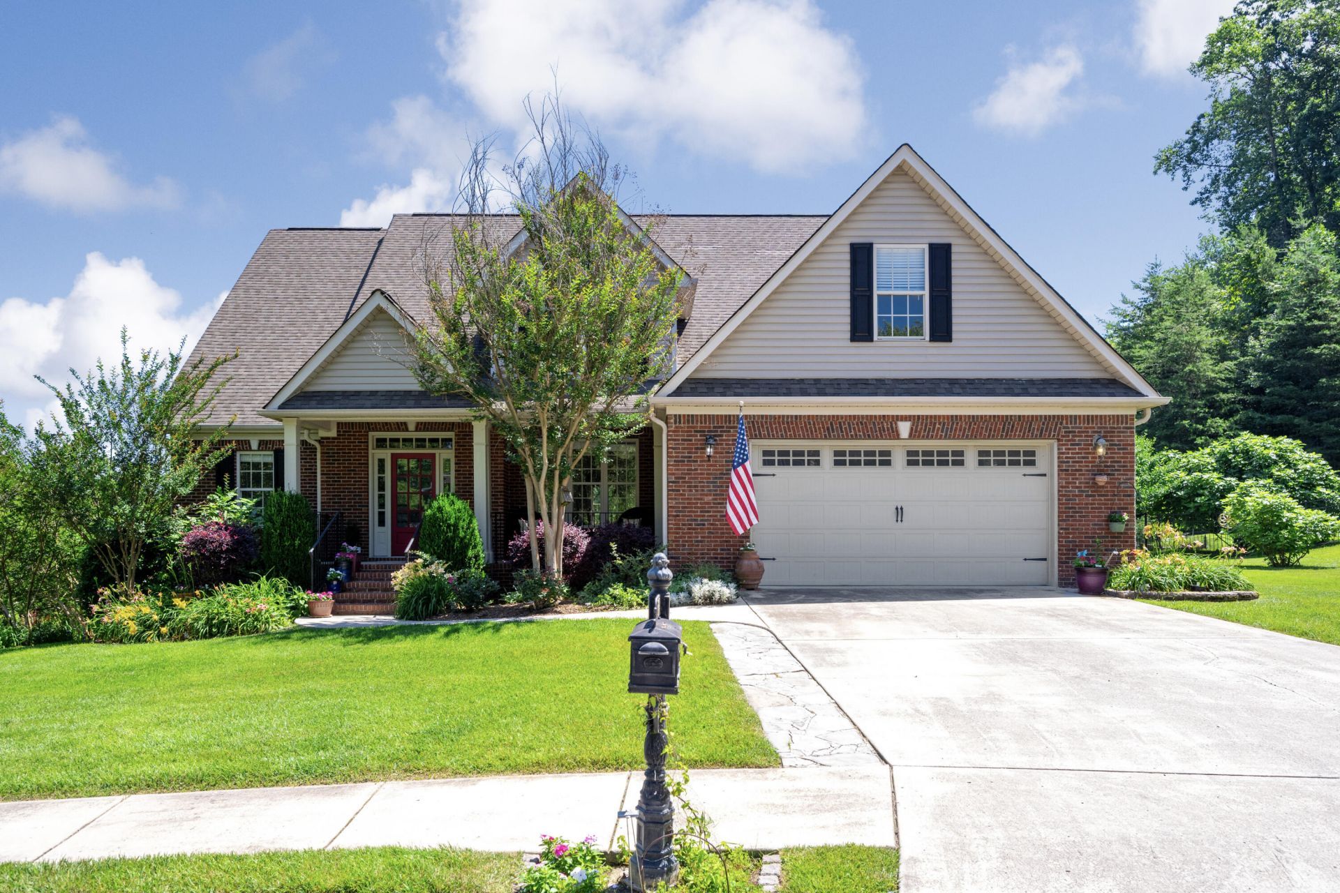 788 Shearer Cove Road, Chattanooga, TN 37405 Main Photo