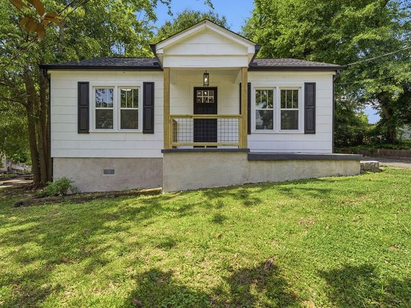11 Circle Drive, Rossville, GA 30741