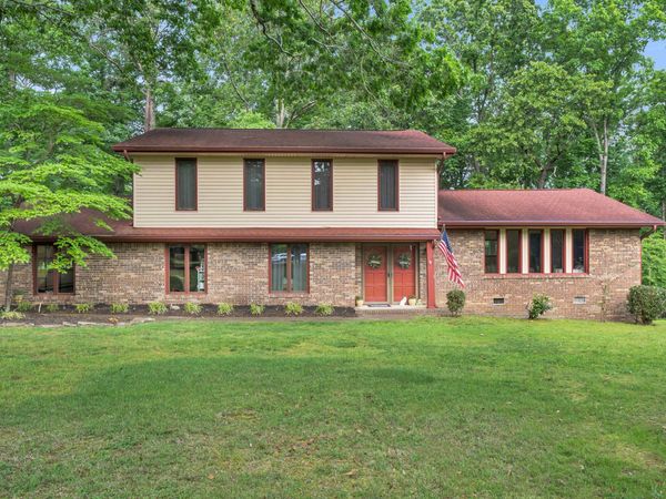 918 Stone Crest Circle, Chattanooga, TN 37421