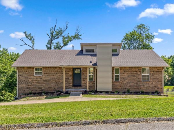 7916 Holly Hills Drive, Chattanooga, TN 37421