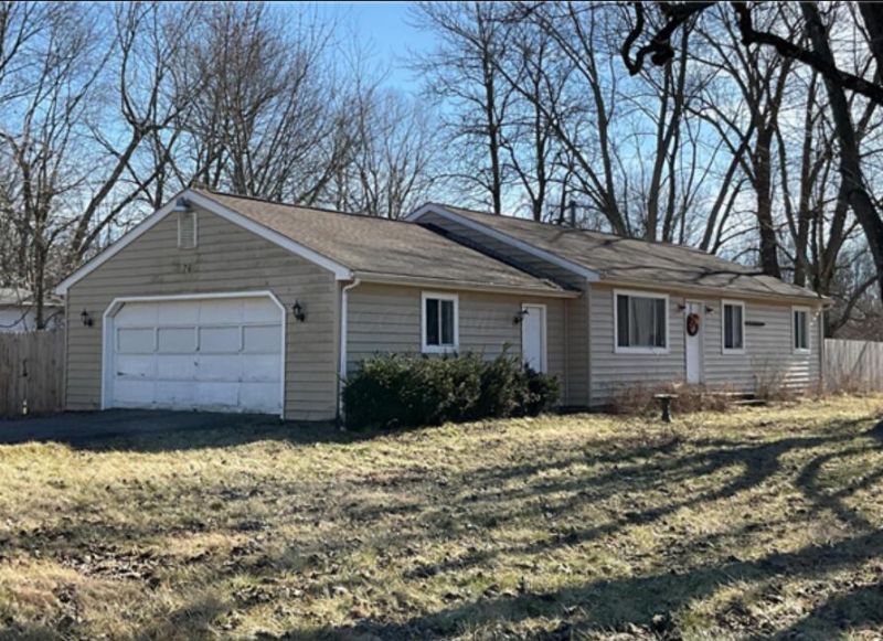 76 Harrison Street Sw, Pataskala, OH 43062 Main Photo