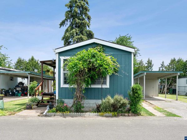 3454 Rudometkin Dr, Hubbard, OR 97032