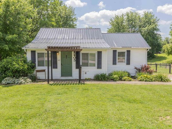 405 E Warrick Street, Owensville, IN 47665