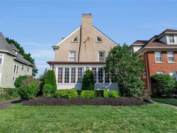 2740 Main Street, Buffalo, NY 14214